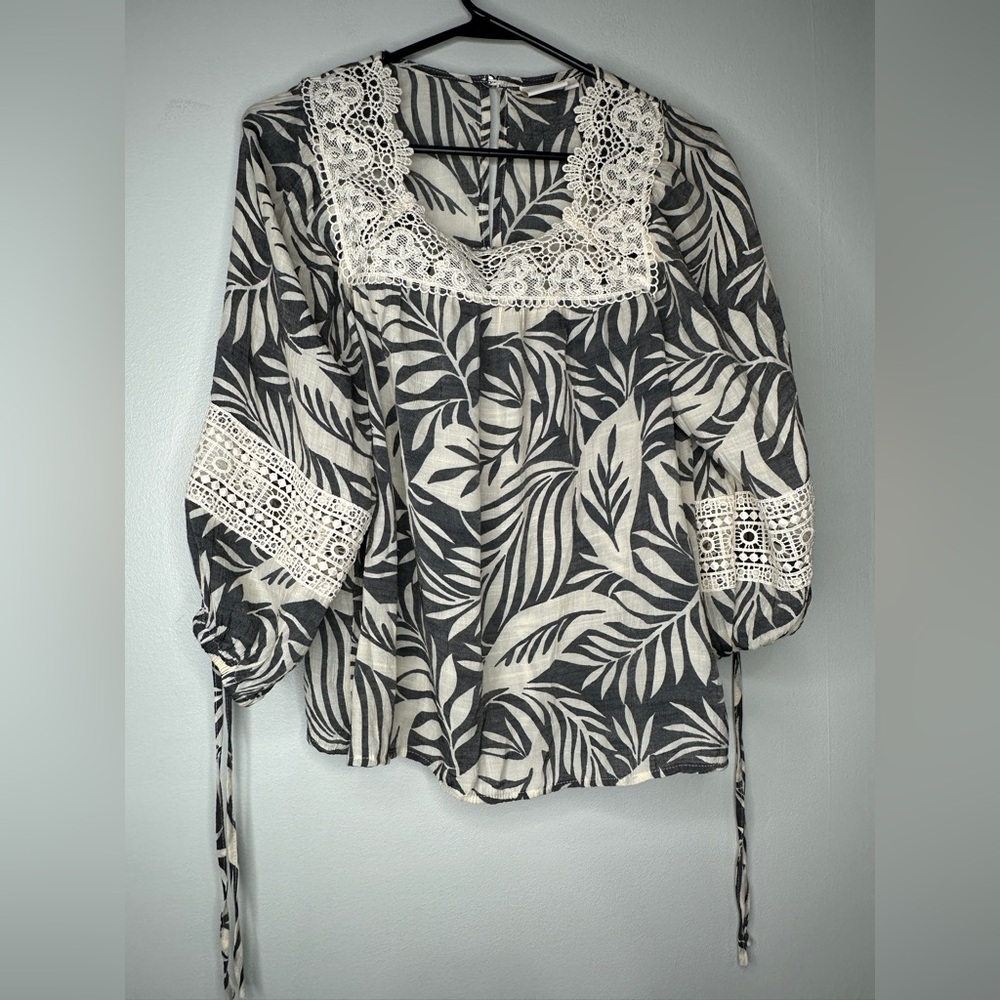 Zac & Rachel Boho Peasant Blouse – Black & White Leaf Print (Size S)